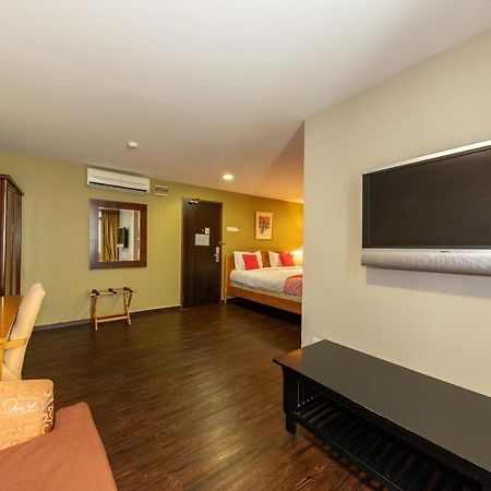 โอโย 430 โอ๊คแวลเลย์ บูทิก โฮเต็ล Hotel ยะโฮร์บาห์รู ภายนอก รูปภาพ