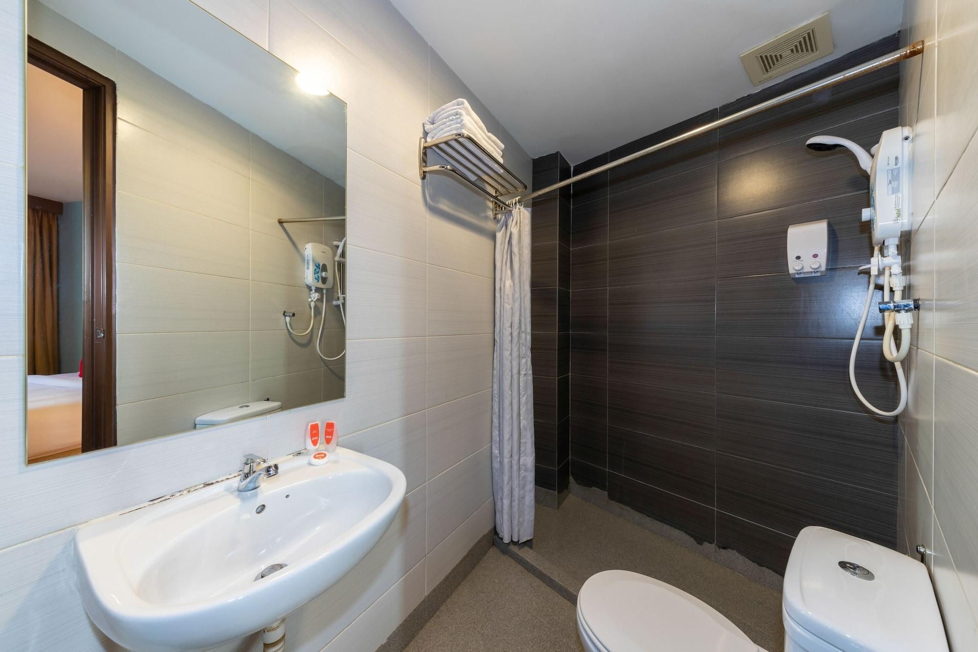 โอโย 430 โอ๊คแวลเลย์ บูทิก โฮเต็ล Hotel ยะโฮร์บาห์รู ภายนอก รูปภาพ